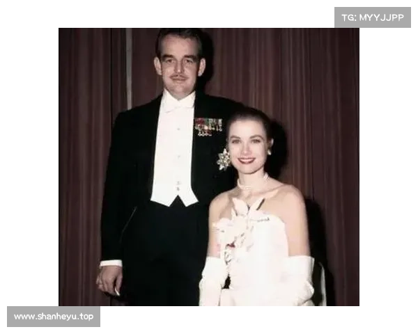 摩纳哥亲王出席新赛季发布会强调本土青训战略核心地位 摩纳哥亲王出席新赛季发布会强调本土青训战略核心地位