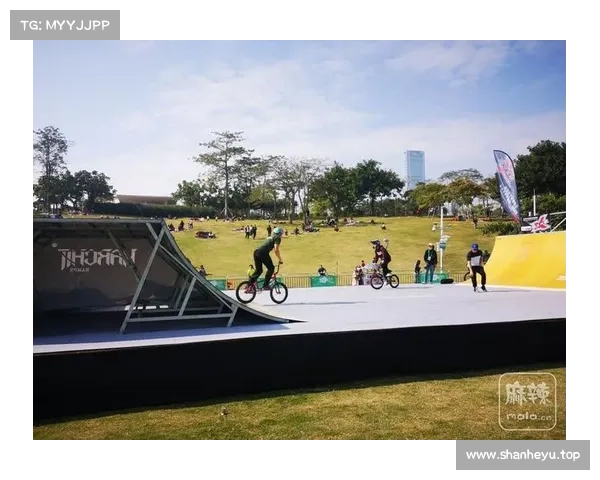 中国极限运动嘉年华盛大开幕 吸引万名爱好者热情参与共同体验极限挑战 中国极限运动嘉年华盛大开幕 吸引万名爱好者热情参与共同体验极限挑战